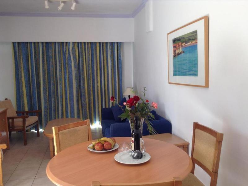 Paphos Gardens Apartment Pokoj fotografie